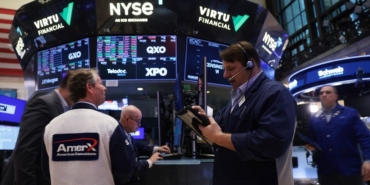 7b928d-20260330-nyse-exchange-opens-friday-morning-after-dow-dropped-over-400-points-1000