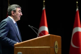 fon-vurgunu-cevdet-yilmaz-meclis-te-konusuyor