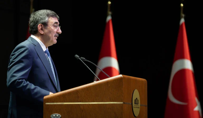 fon-vurgunu-cevdet-yilmaz-meclis-te-konusuyor